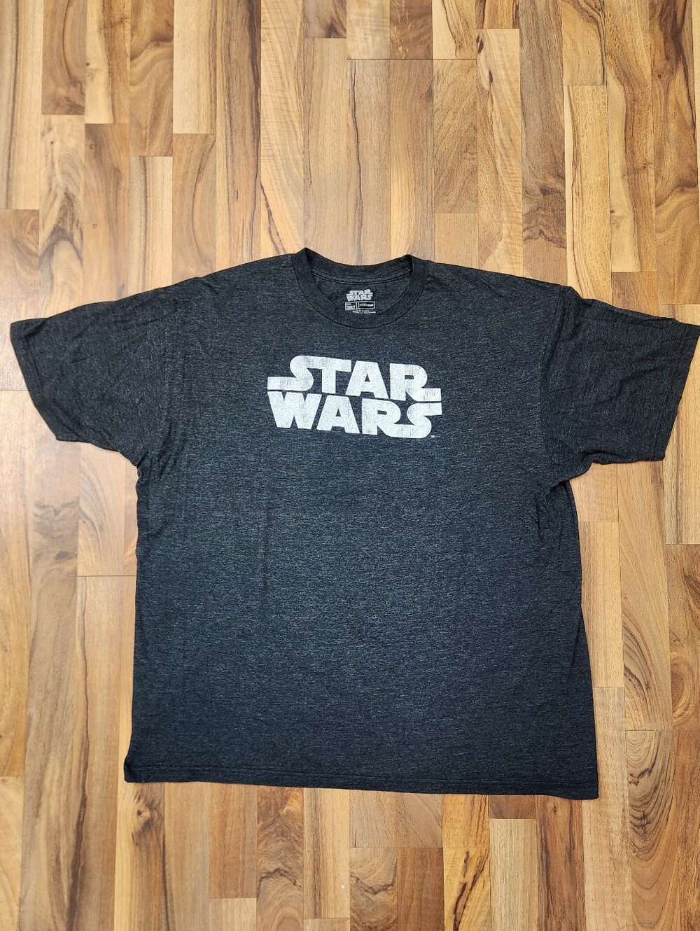 Big and Tall Disney Star Wars shirt. Dark Gray Size 3XLT